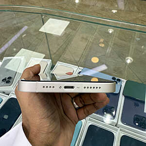 آيفون ١٤ بلس