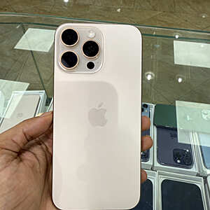 آيفون ١٦ برو ماكس