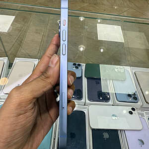 آيفون ١٤ بلس