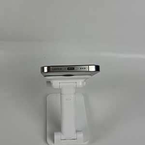 آيفون ١٦ برو