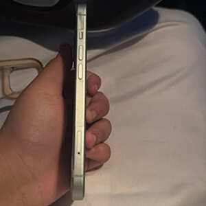 آيفون ١٥