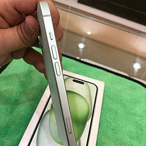 آيفون ١٥