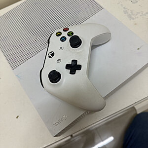 Xbox One S