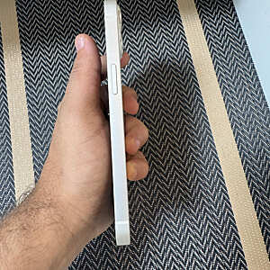 آيفون ١٣