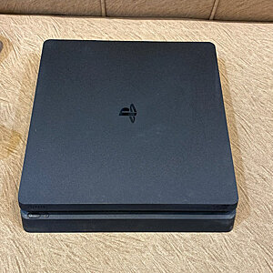 Playstation 4 Slim