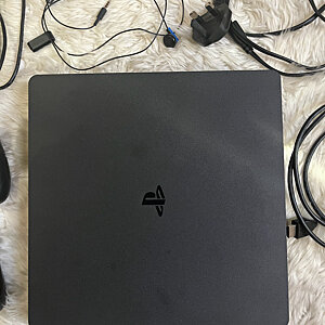 Playstation 4 Slim