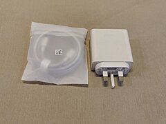 Matebook Charger 65 W