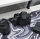DSLR - نوع الكاميرا 4000D, دقة الوضوح 18.0 MP, نوع المستشعر APS-C CMOS, ISO 100 - 6400, دقة وضوح الفيديو FHD at 30fps and HD at 60fps, معدل التصوير المتتالي 3.0fps, السنة 2018