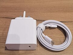 Matebook Charger 65 W