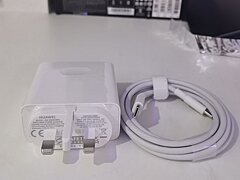 Matebook Charger 65 W